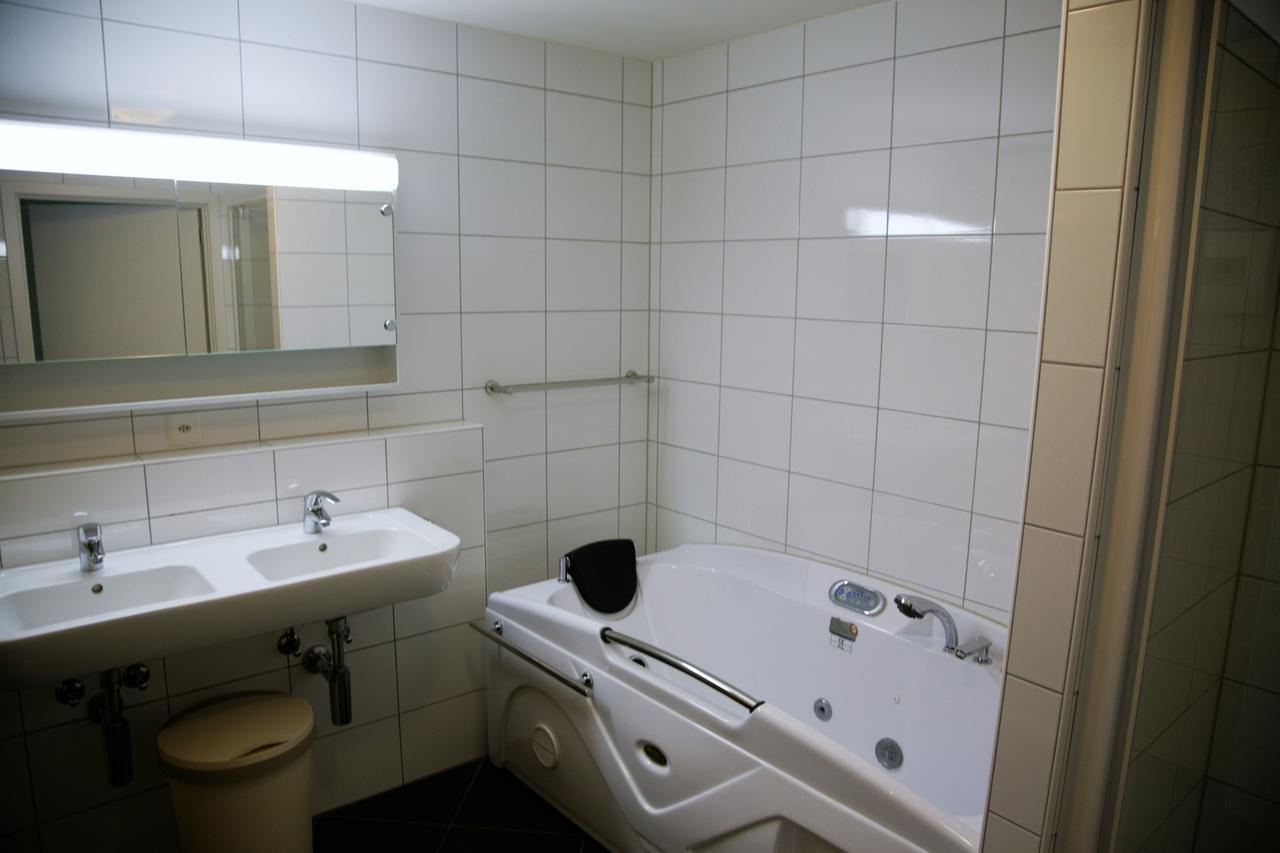 Resort Walensee Appartements Unterterzen ภายนอก รูปภาพ